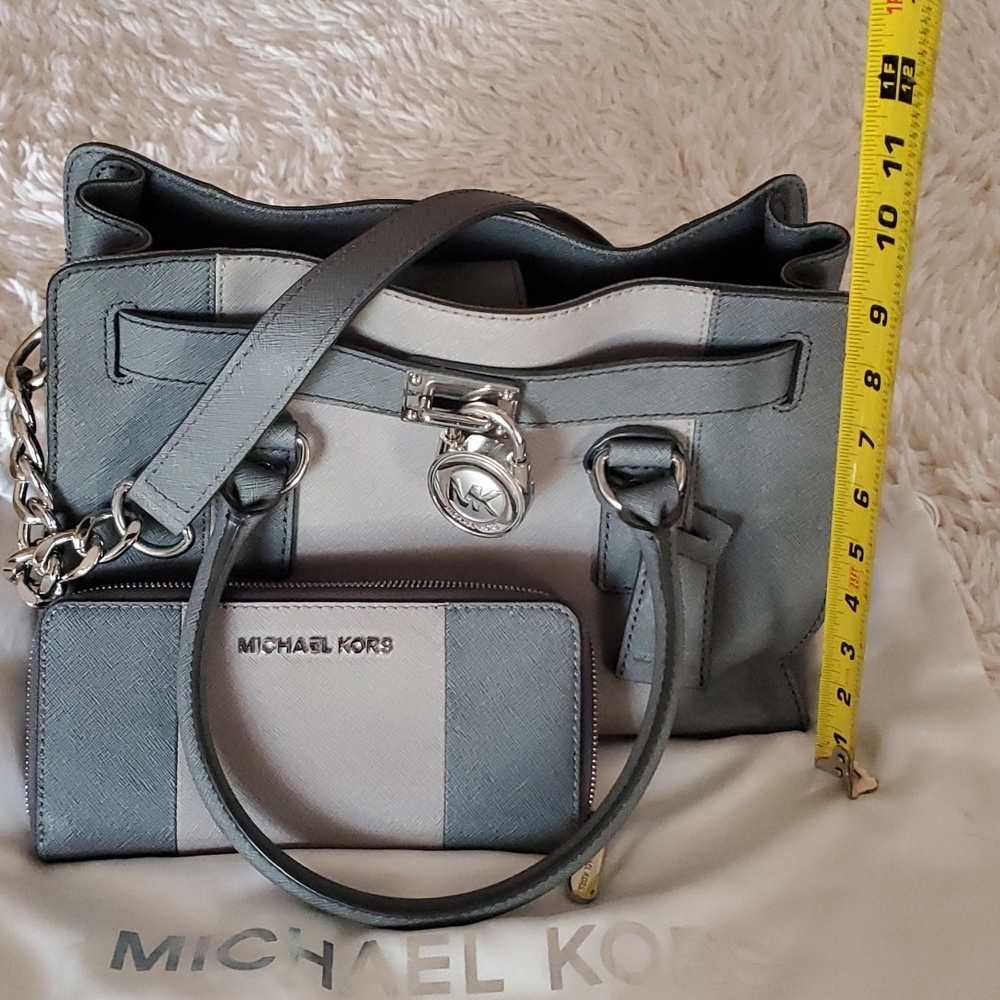 Michael Kors purse - Picture 2 of 4
